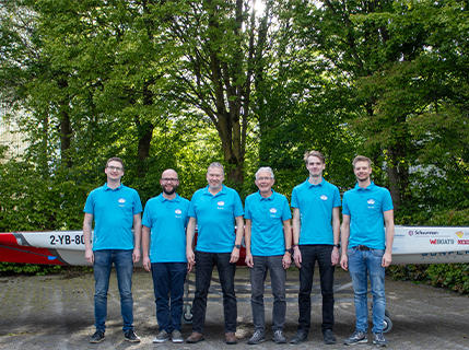 Het team van de Sunflare zonneboot